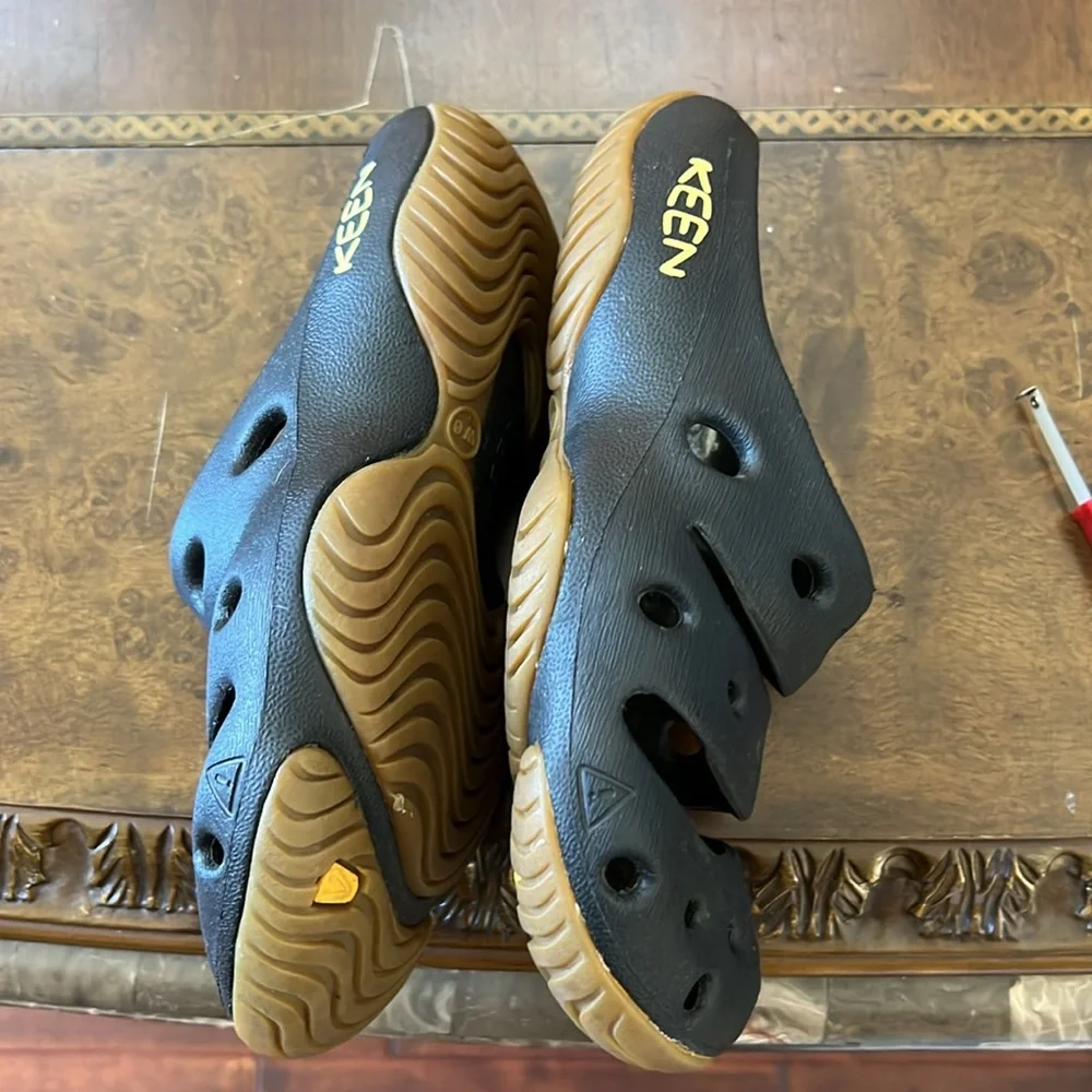 KEEN Yogui Arts Clogs / slip on - Picture 5 of 11